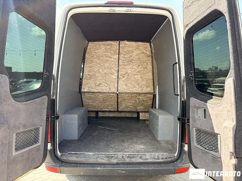 Volkswagen Crafter 2010 — Миниатюра 16