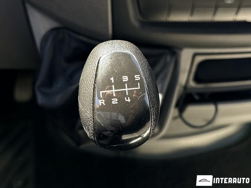Volkswagen Crafter 2010 — Миниатюра 10