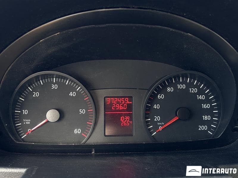 Volkswagen Crafter 2010 — Миниатюра 8