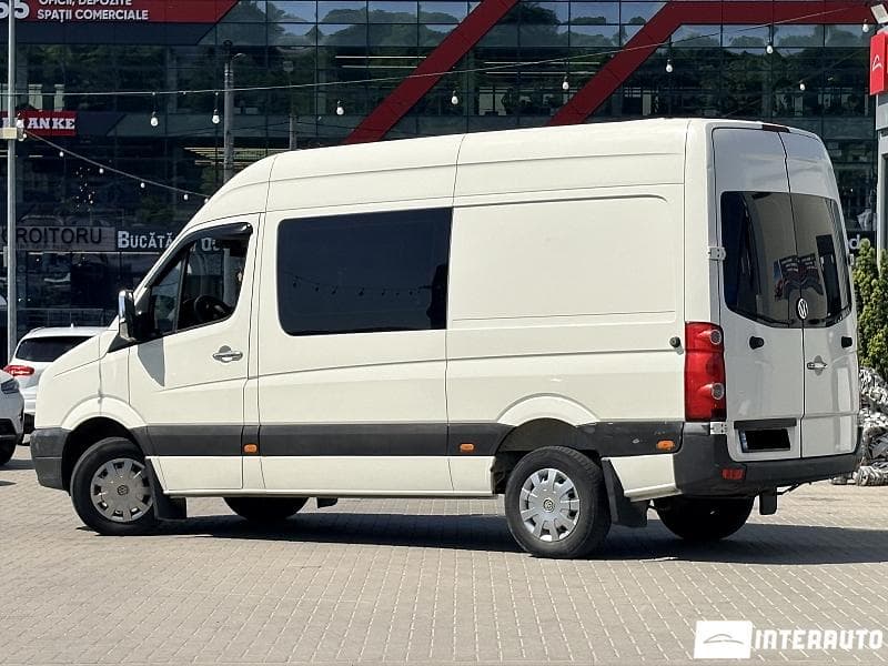 Volkswagen Crafter 2010 — Миниатюра 4