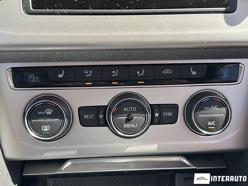 Volkswagen Passat 2016 — Миниатюра 11