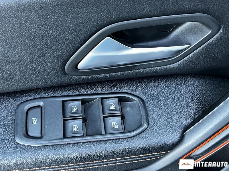 Dacia Duster 2022 — Миниатюра 11