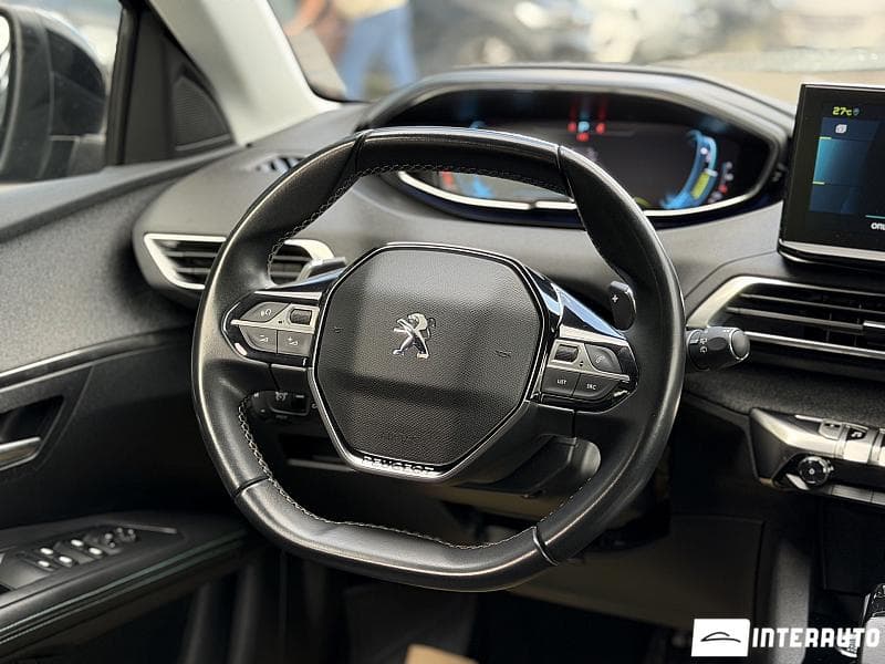 Peugeot 3008 2021 — Миниатюра 10
