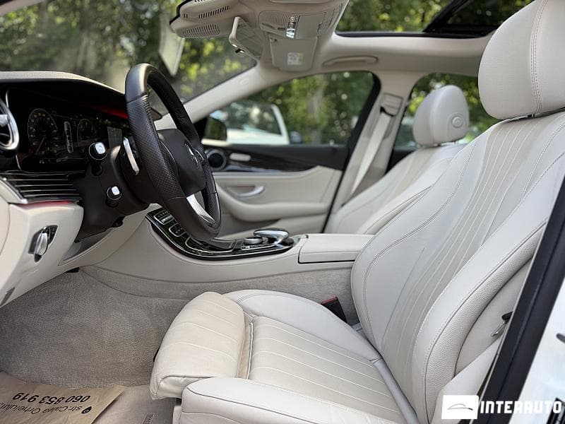 2017 Mercedes E 220 — Miniatură 5