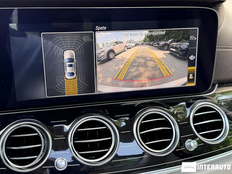 2017 Mercedes E 220 — Miniatură 11