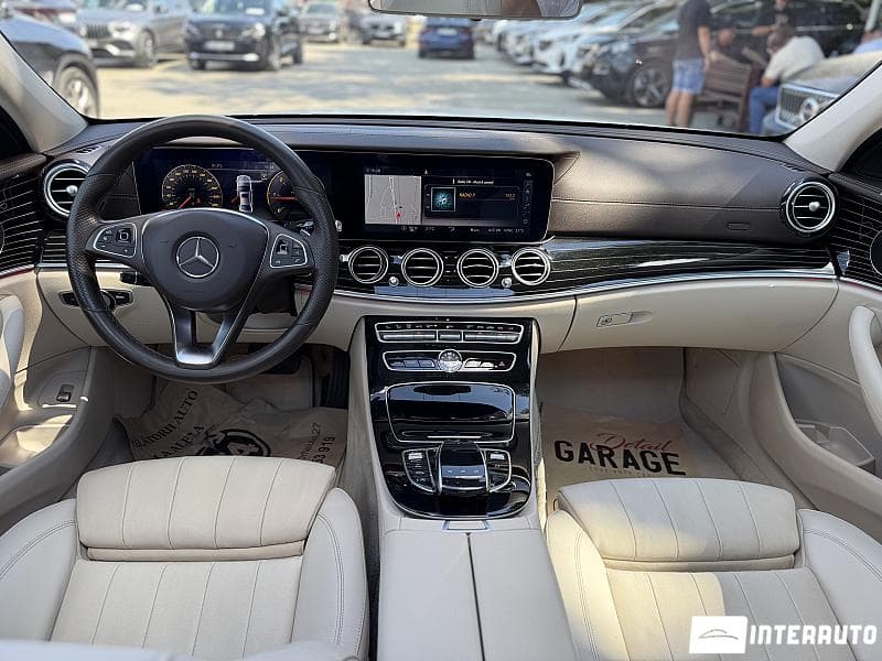 2017 Mercedes E 220 — Miniatură 16