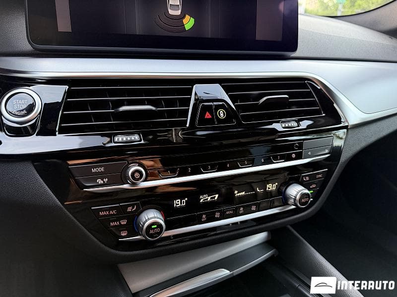 BMW 520 2021 — Миниатюра 11