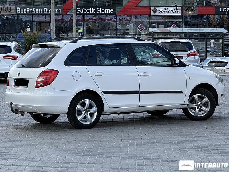 Skoda Fabia 2012 — Миниатюра 3
