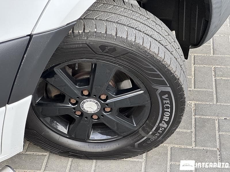 Mercedes Sprinter 2018 — Миниатюра 15