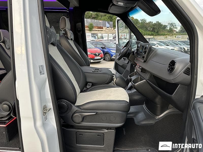 Mercedes Sprinter 2018 — Миниатюра 14