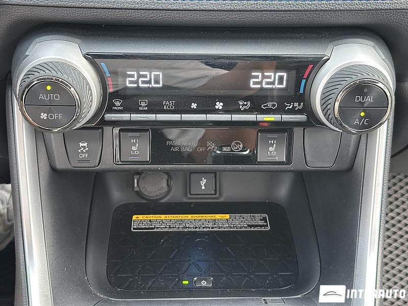 Toyota Rav-4 2021 — Миниатюра 10