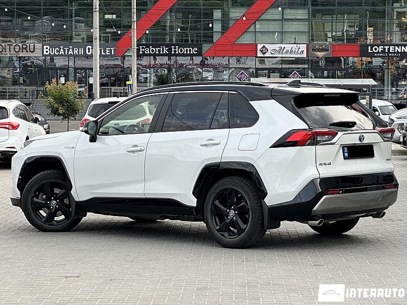 Toyota Rav-4 2021 — Миниатюра 4