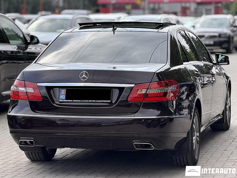 Mercedes E 220 2009 — Миниатюра 2