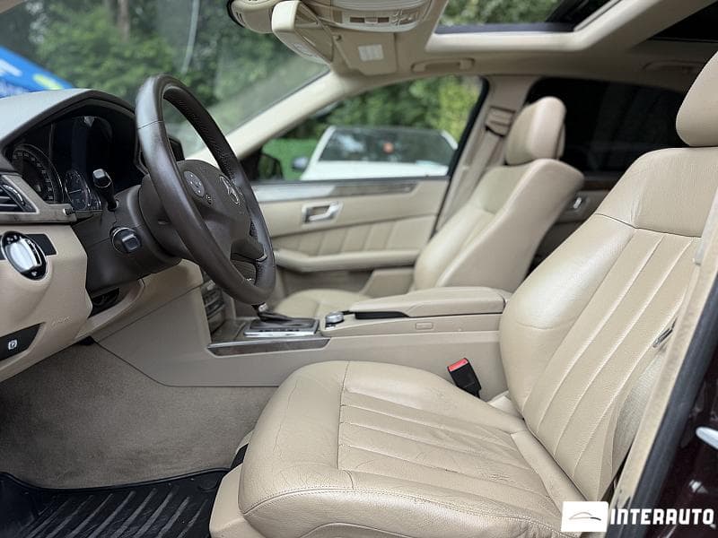 Mercedes E 220 2009 — Миниатюра 8
