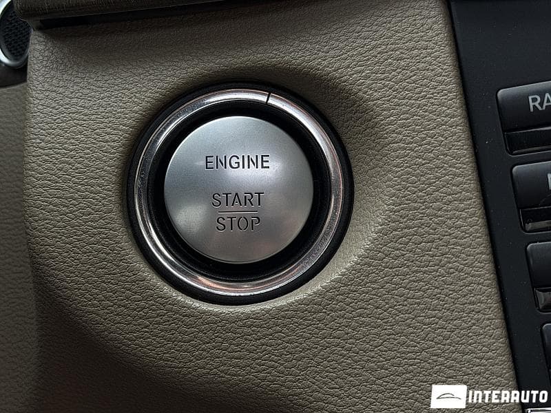 Mercedes E 220 2009 — Миниатюра 12