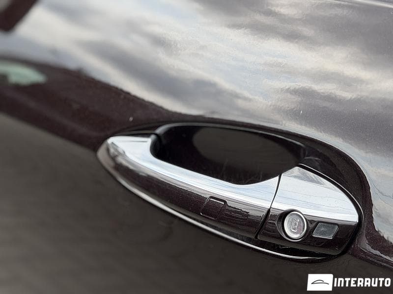 Mercedes E 220 2009 — Миниатюра 5