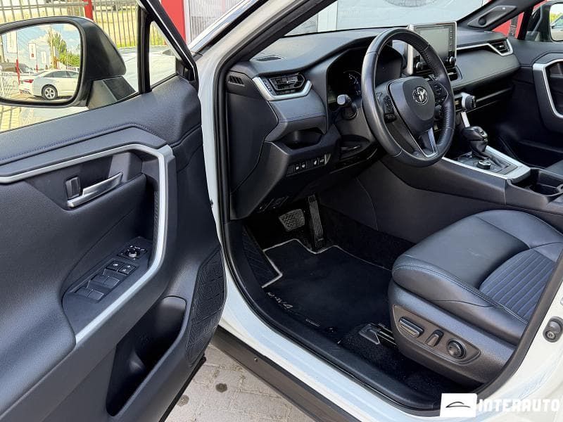 Toyota Rav-4 2021 — Миниатюра 6