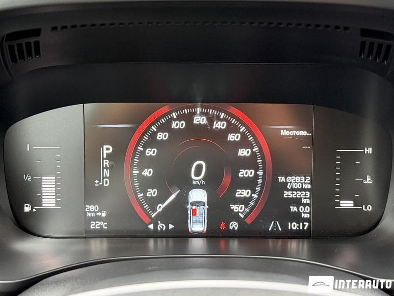 Volvo XC 60 2018 — Миниатюра 11