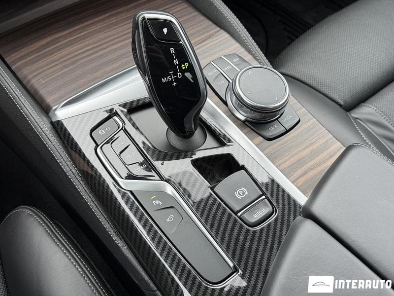 BMW 520 2017 — Миниатюра 17