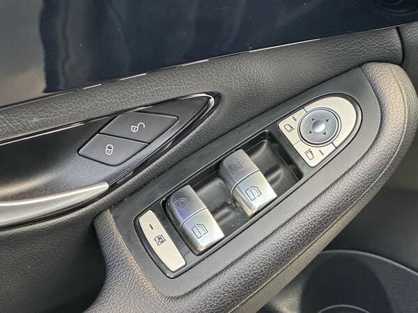 2015 Mercedes C 220 — Miniatură 16