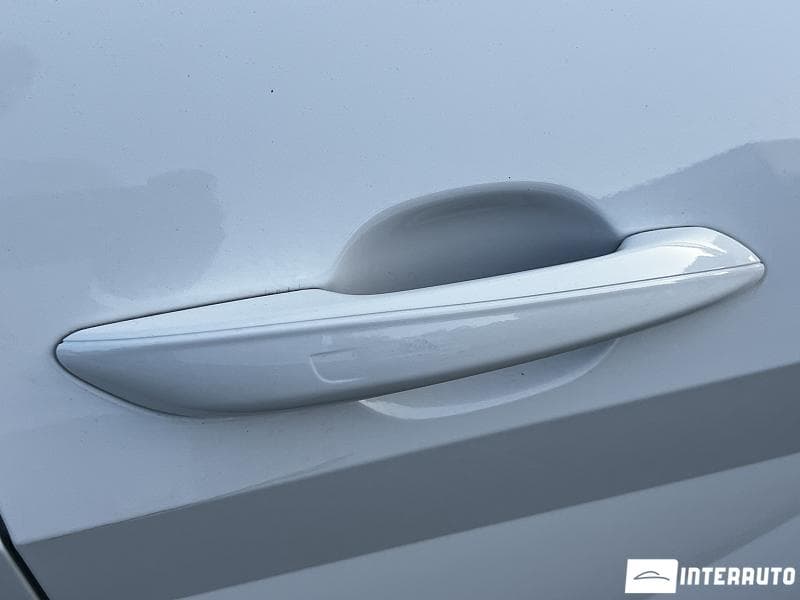 Hyundai Elantra 2022 — Миниатюра 21