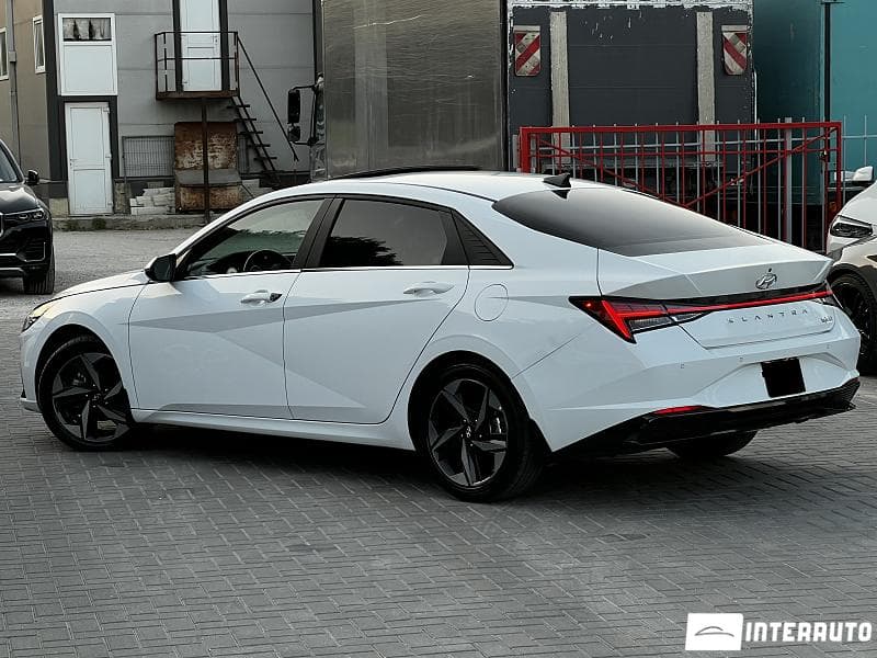 Hyundai Elantra 2022 — Миниатюра 4