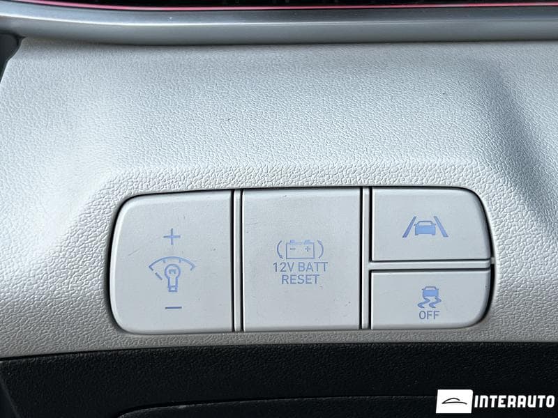 Hyundai Elantra 2022 — Миниатюра 16