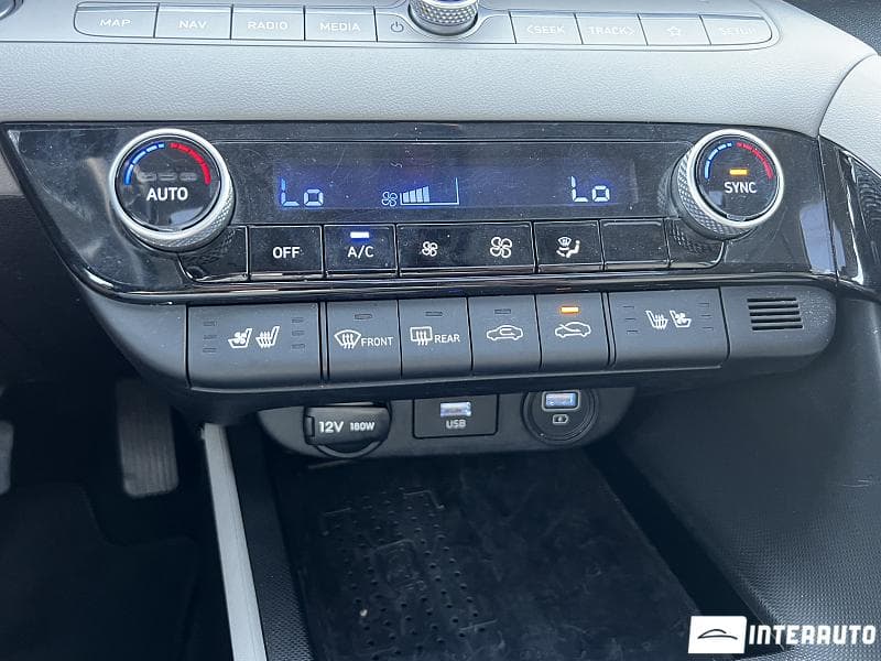 Hyundai Elantra 2022 — Миниатюра 13