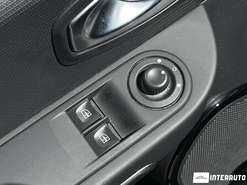Renault Clio 2016 — Миниатюра 16