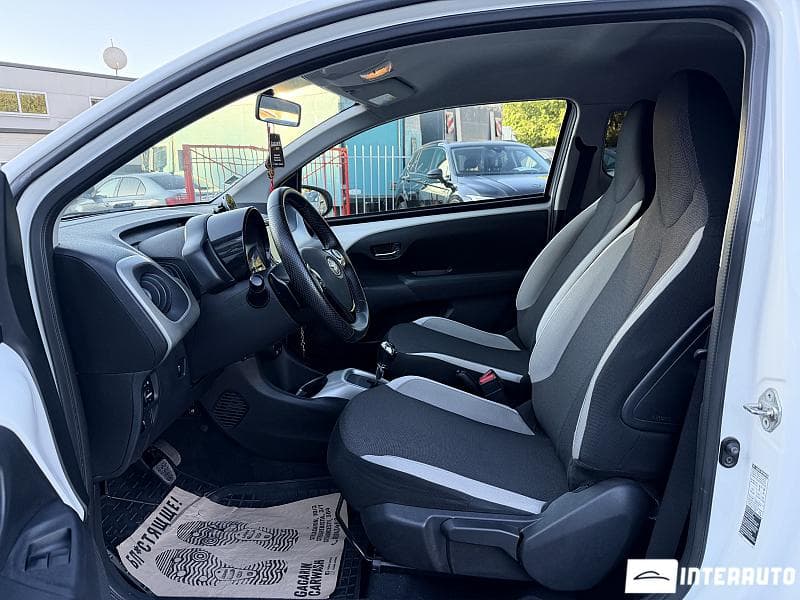 Toyota Aygo 2017 — Миниатюра 5
