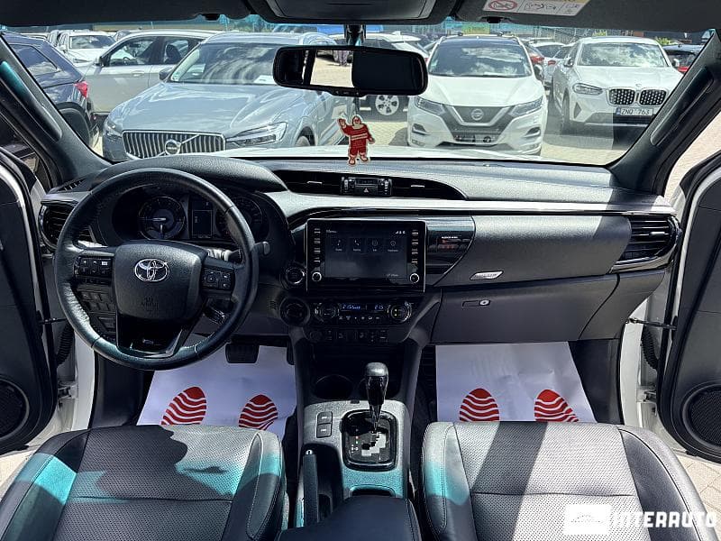 Toyota Hilux 2022 — Миниатюра 6