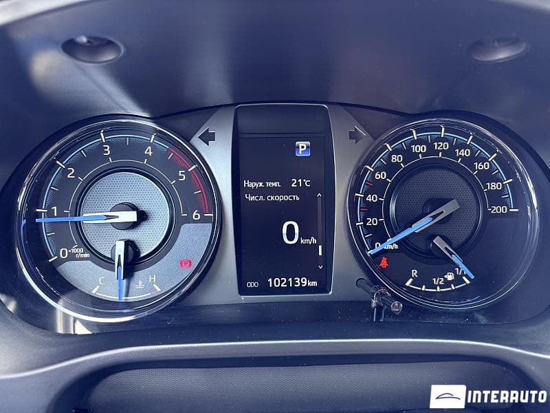 Toyota Hilux 2022 — Миниатюра 8