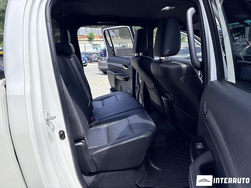 Toyota Hilux 2022 — Миниатюра 13