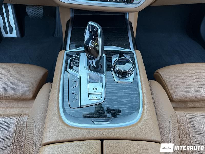 BMW 740e 2017 — Миниатюра 18