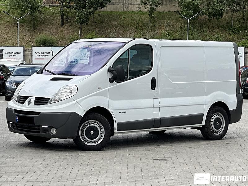 2013 Renault Trafic — Miniatură 2
