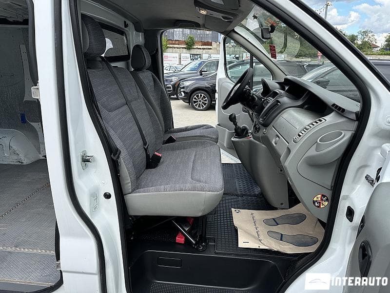 2013 Renault Trafic — Miniatură 13