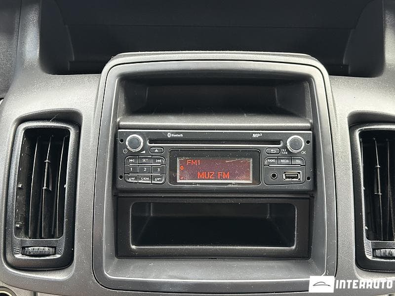 2013 Renault Trafic — Miniatură 8