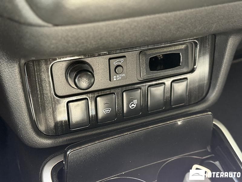 Mitsubishi Outlander 2015 — Миниатюра 16