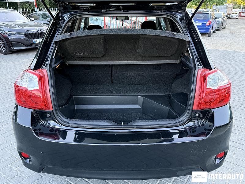 Toyota Auris 2011 — Миниатюра 15