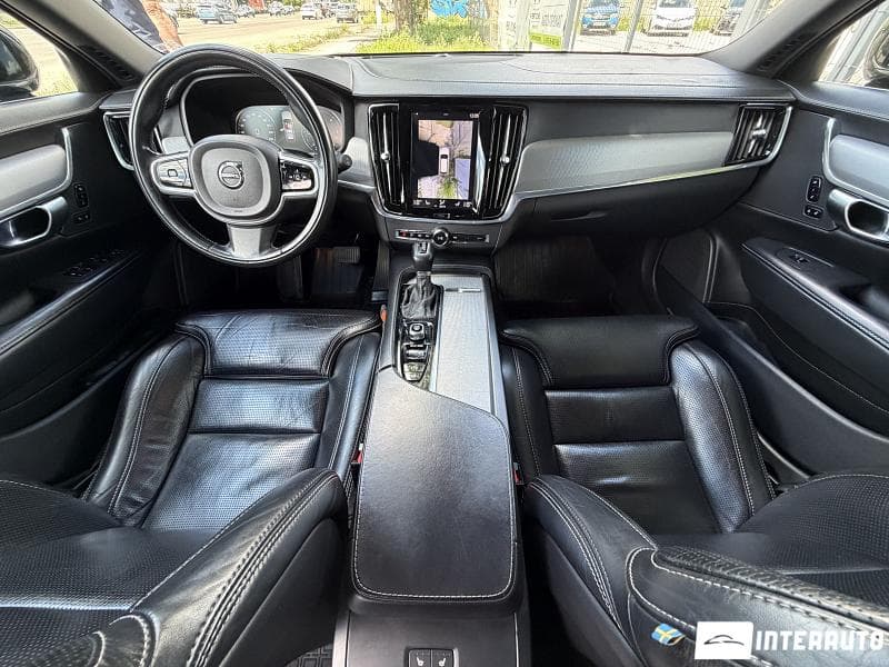 2017 Volvo V 90 — Miniatură 9