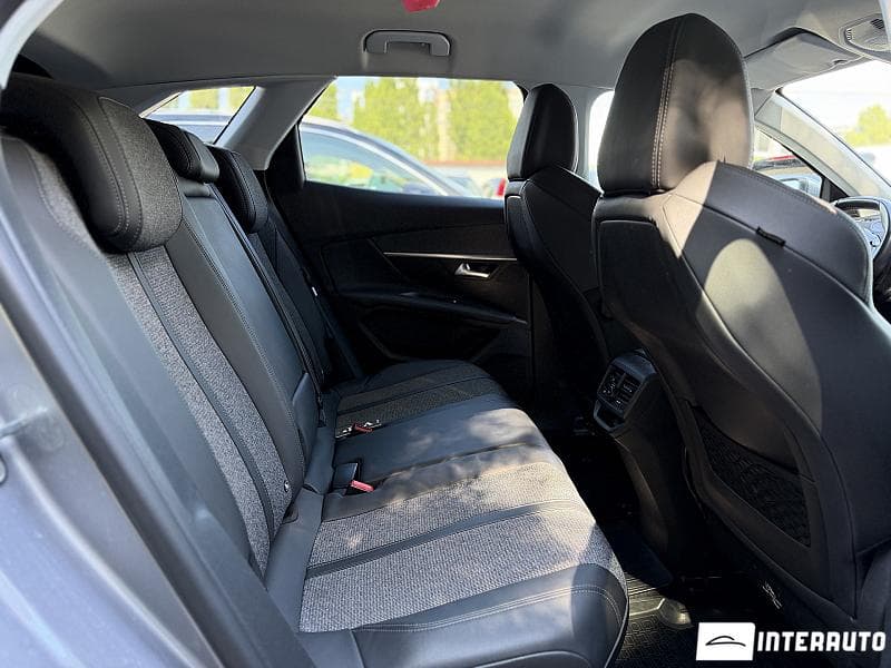 Peugeot 3008 2019 — Миниатюра 18