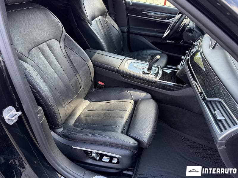BMW 740e 2017 — Миниатюра 17