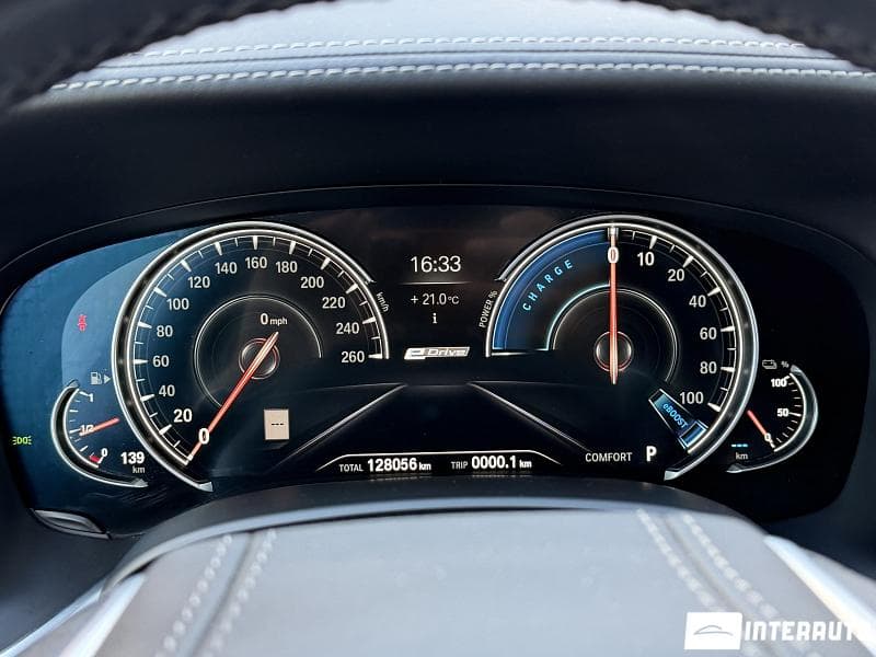 BMW 740e 2017 — Миниатюра 14