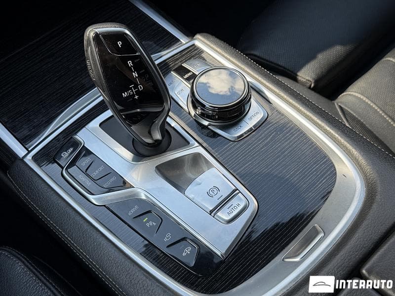 BMW 740e 2017 — Миниатюра 16