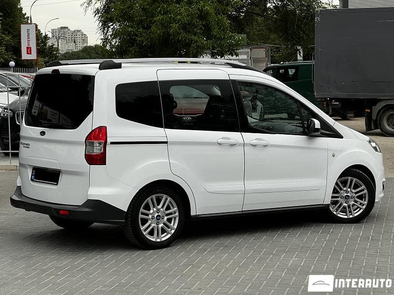 2016 Ford Tourneo Courier — Miniatură 2