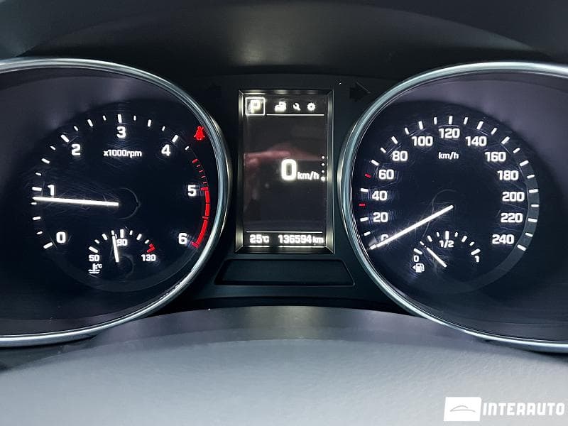2016 Hyundai Santa Fe — Miniatură 8