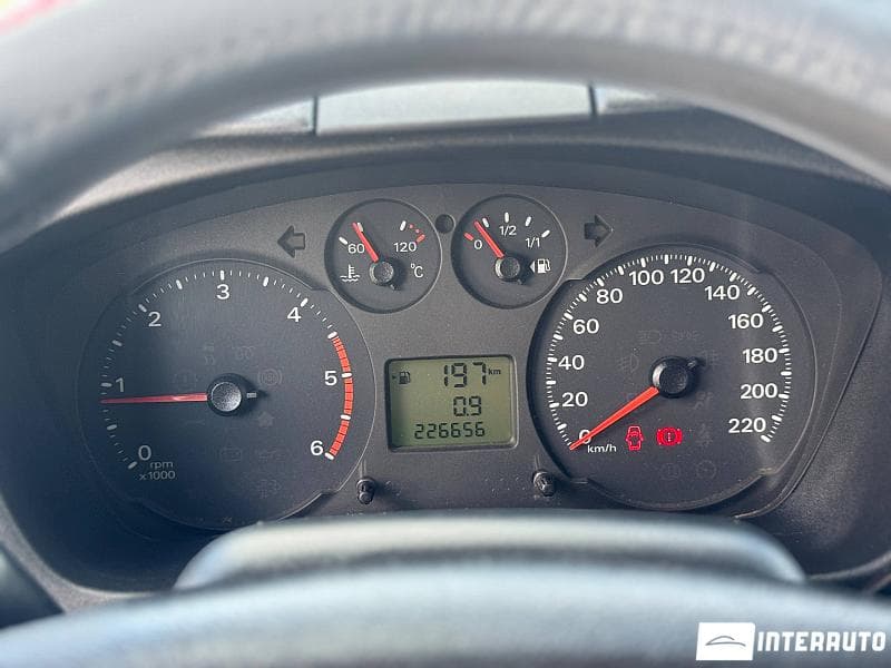 Ford Transit 2011 — Миниатюра 8