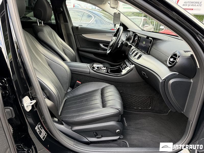 Mercedes E 220 2016 — Миниатюра 17