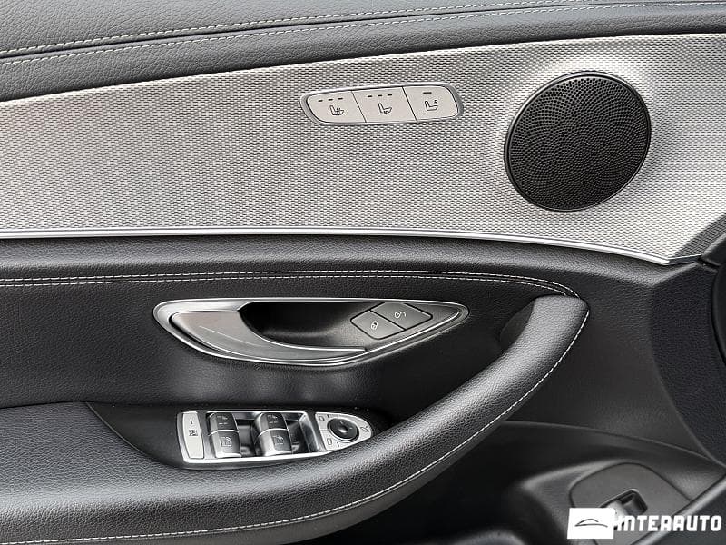 Mercedes E 220 2016 — Миниатюра 15