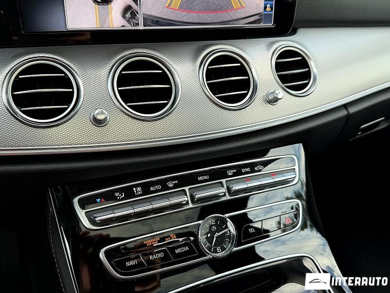 Mercedes E 220 2016 — Миниатюра 12